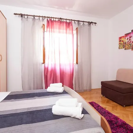 Ana 1 Apartmán *