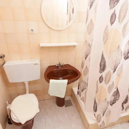 Apartmán Ana 1 *