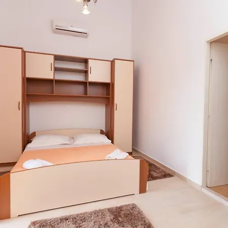 Ana 1 Apartmán